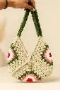06_Crochet Granny square Triangle bag.webp
